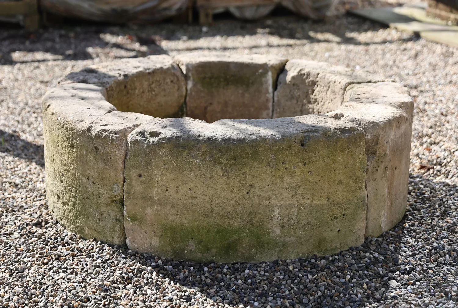 antiker wasser Becken