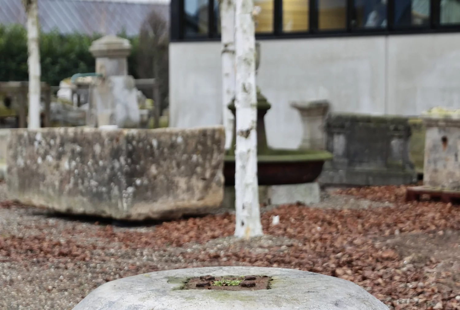 antiker Mühlstein von belgischer blaustein