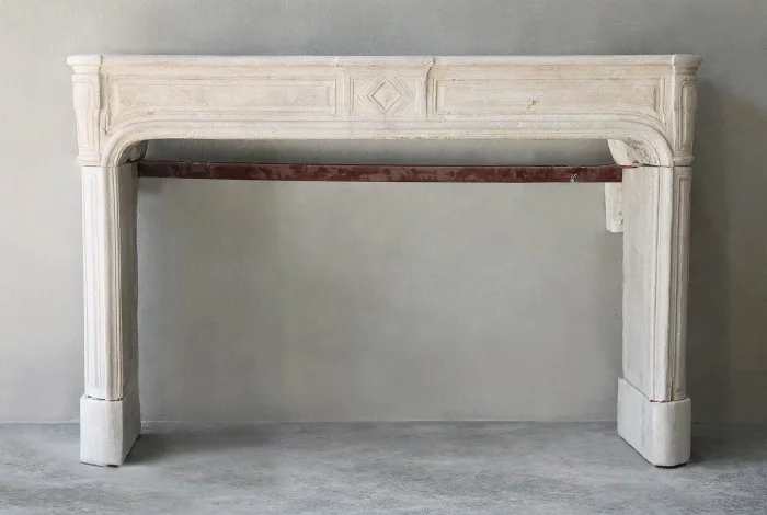 Antiker Französischer Kamin