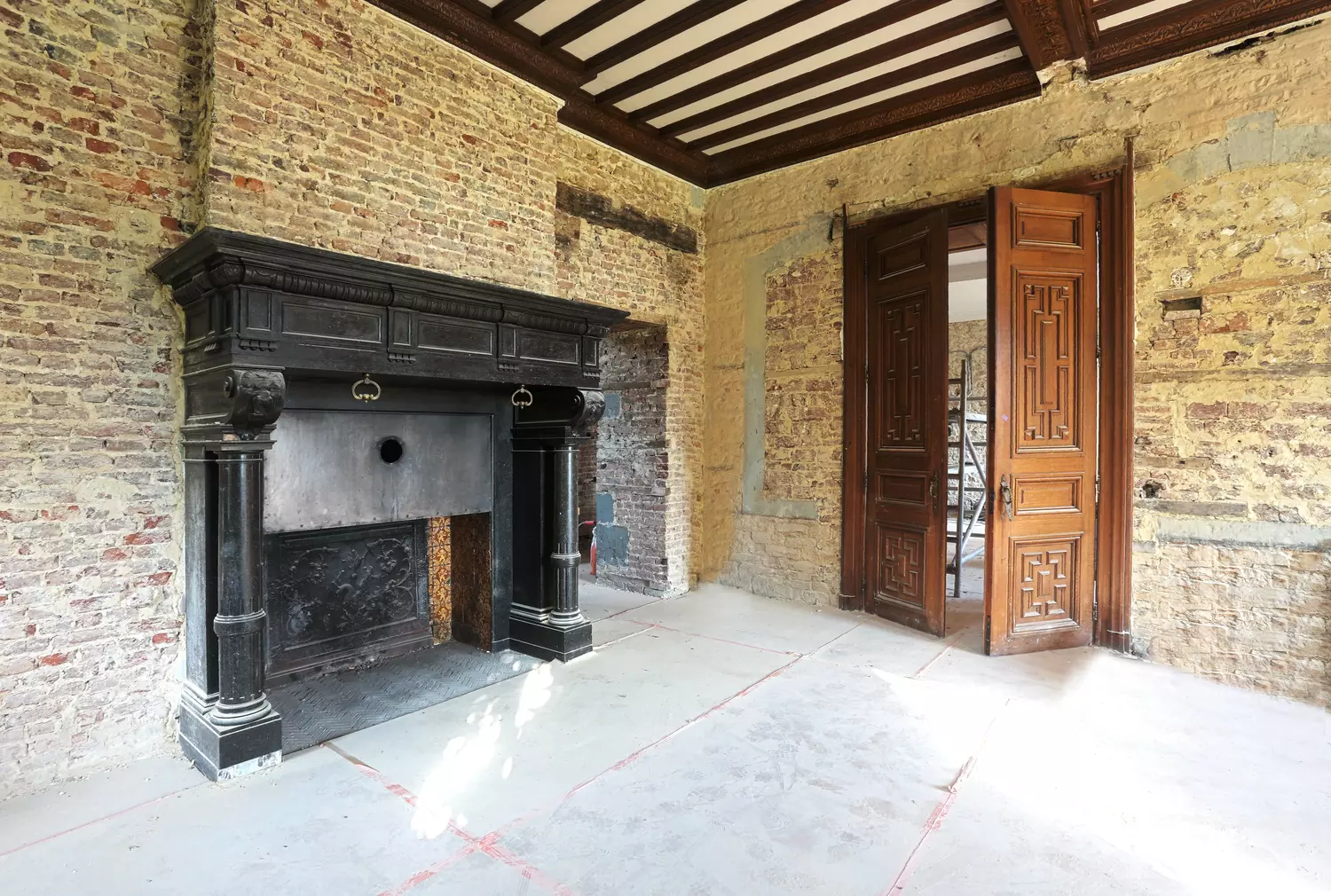 Einzigartiger Marmorkamin