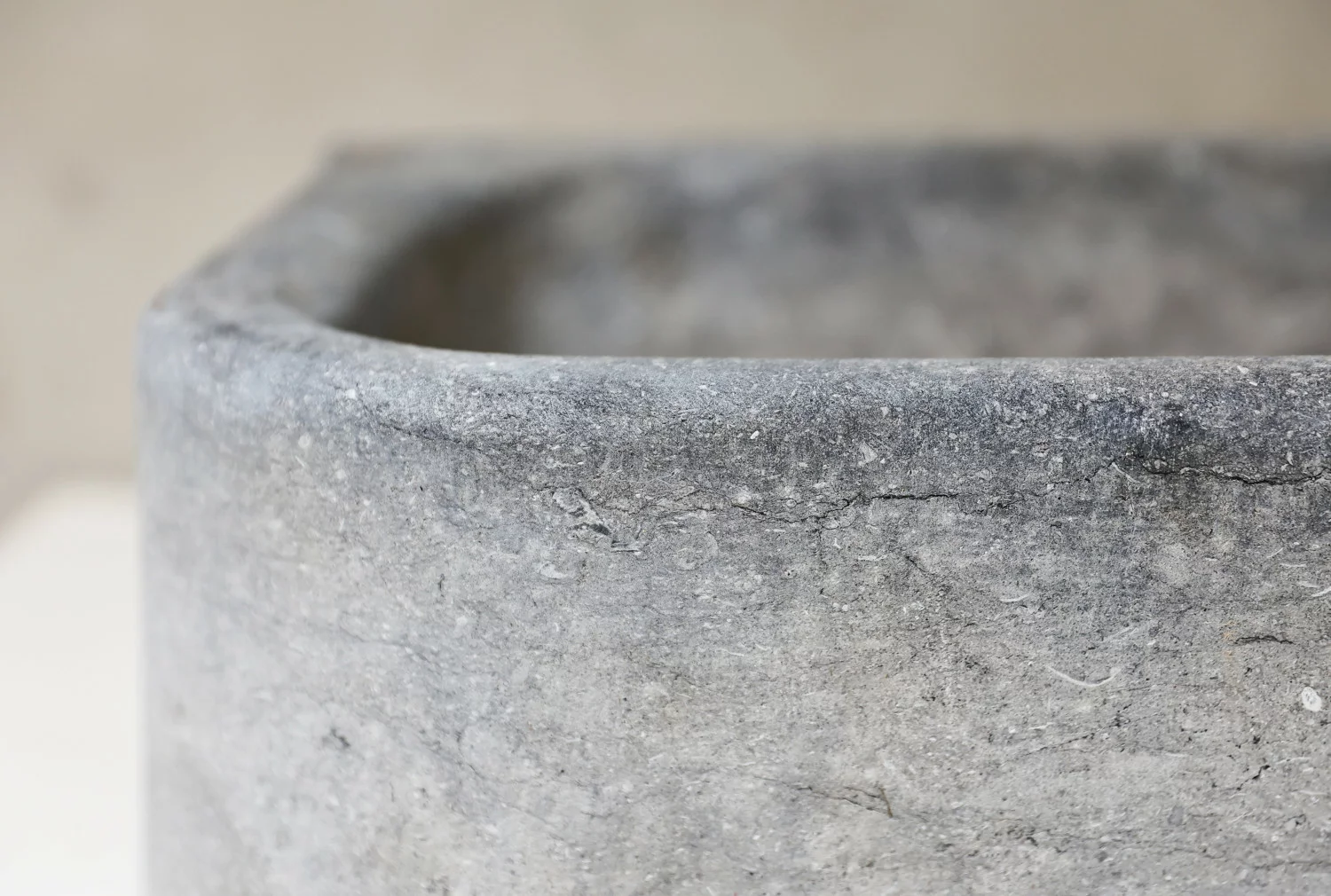 alte spüle von belgischer blaustein