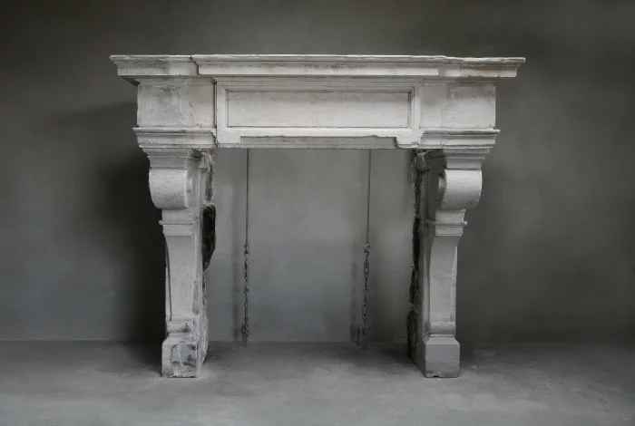 Antiker Schlosskamin