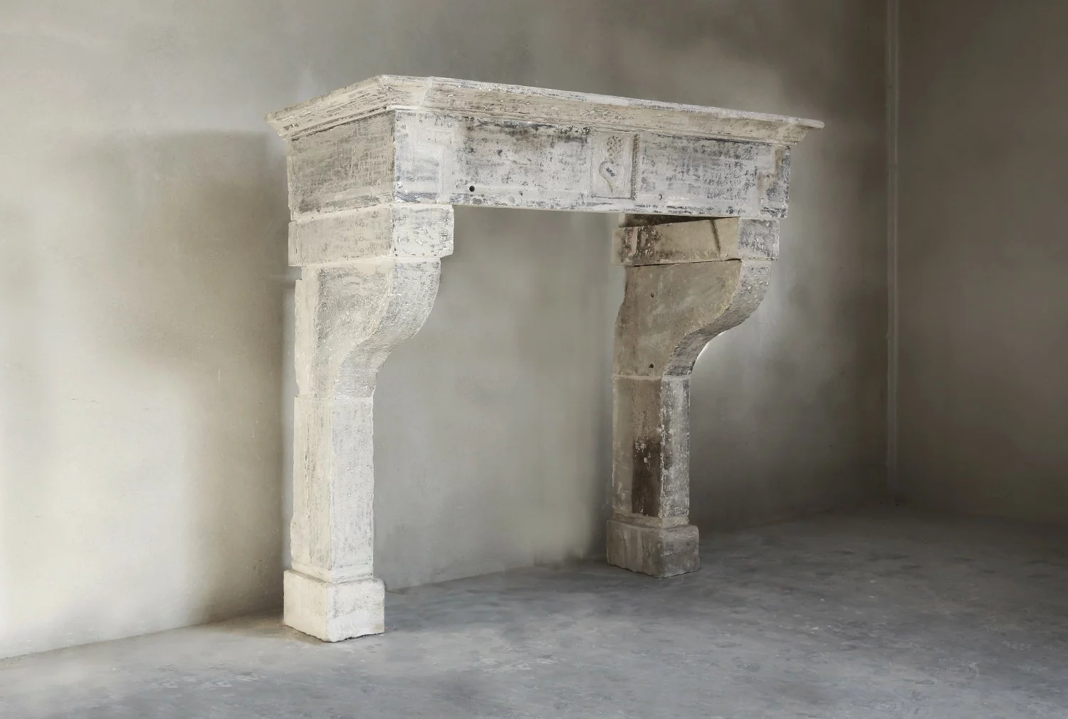 französischer kalkstein kamin