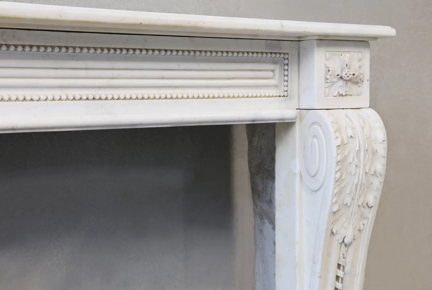 Carrara marmor kamin