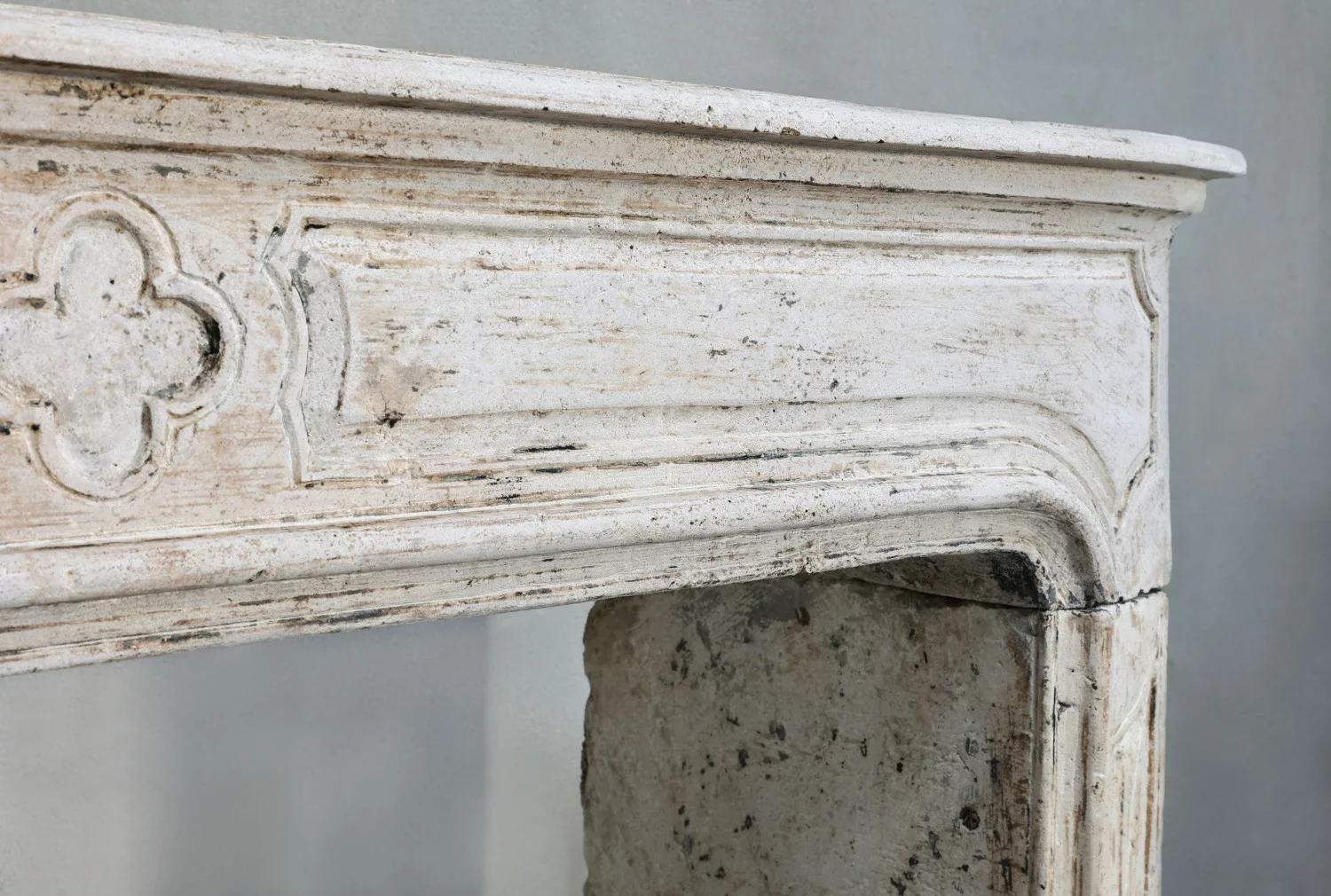 alte französischer kalkstein kamin