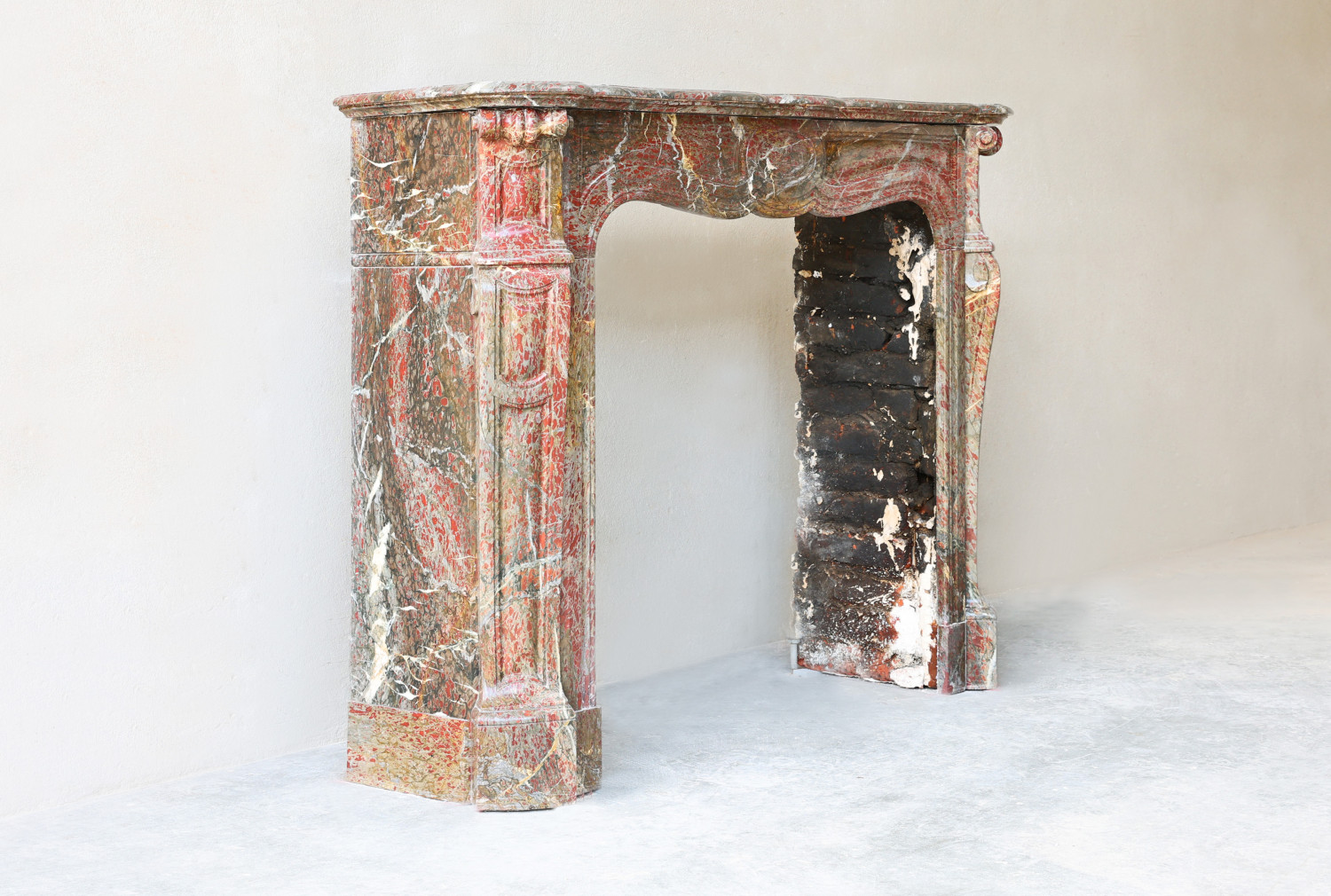 pompadour stil kamin