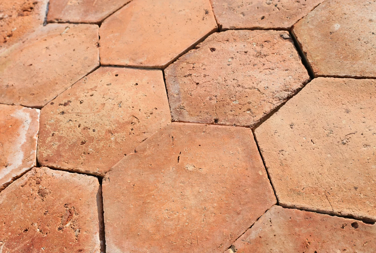 lachs/orange sechseckige Fliesen