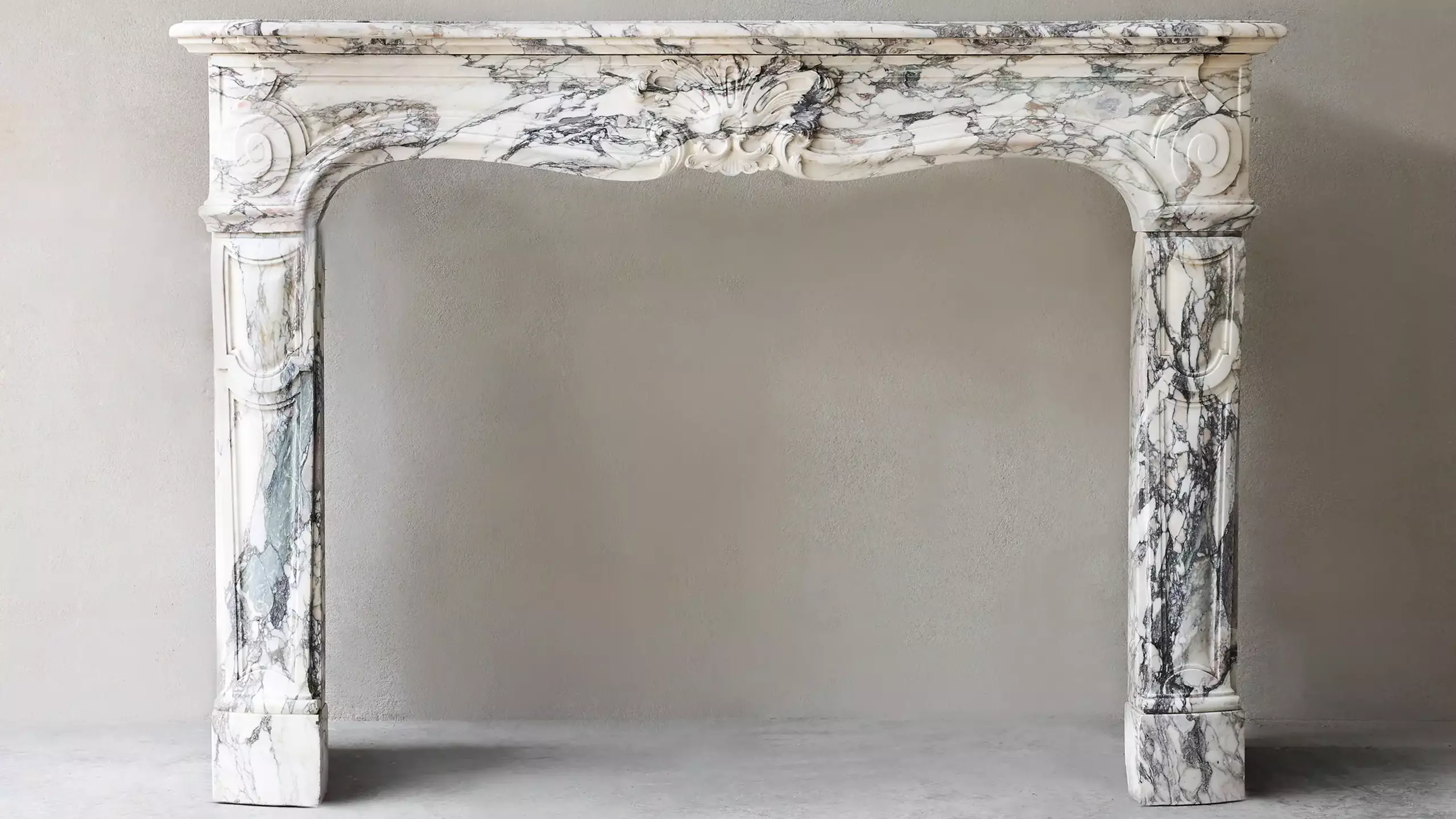 Antiker Kamin | violetter Marmor | 19. Jahrhundert | Louis XV