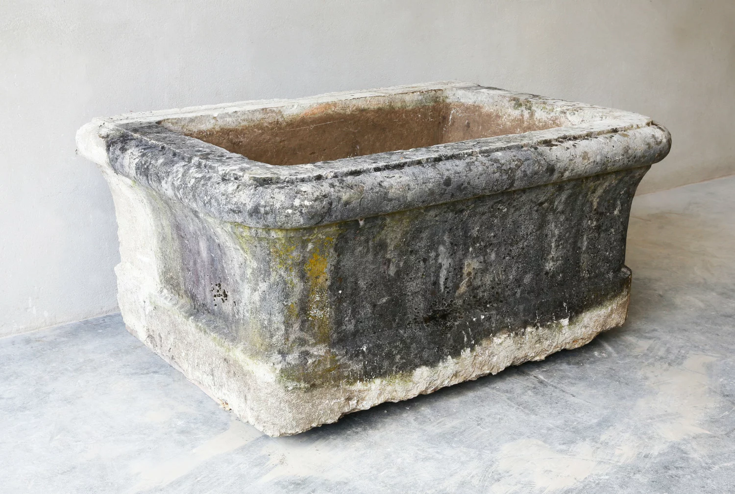 alte französische brunnen