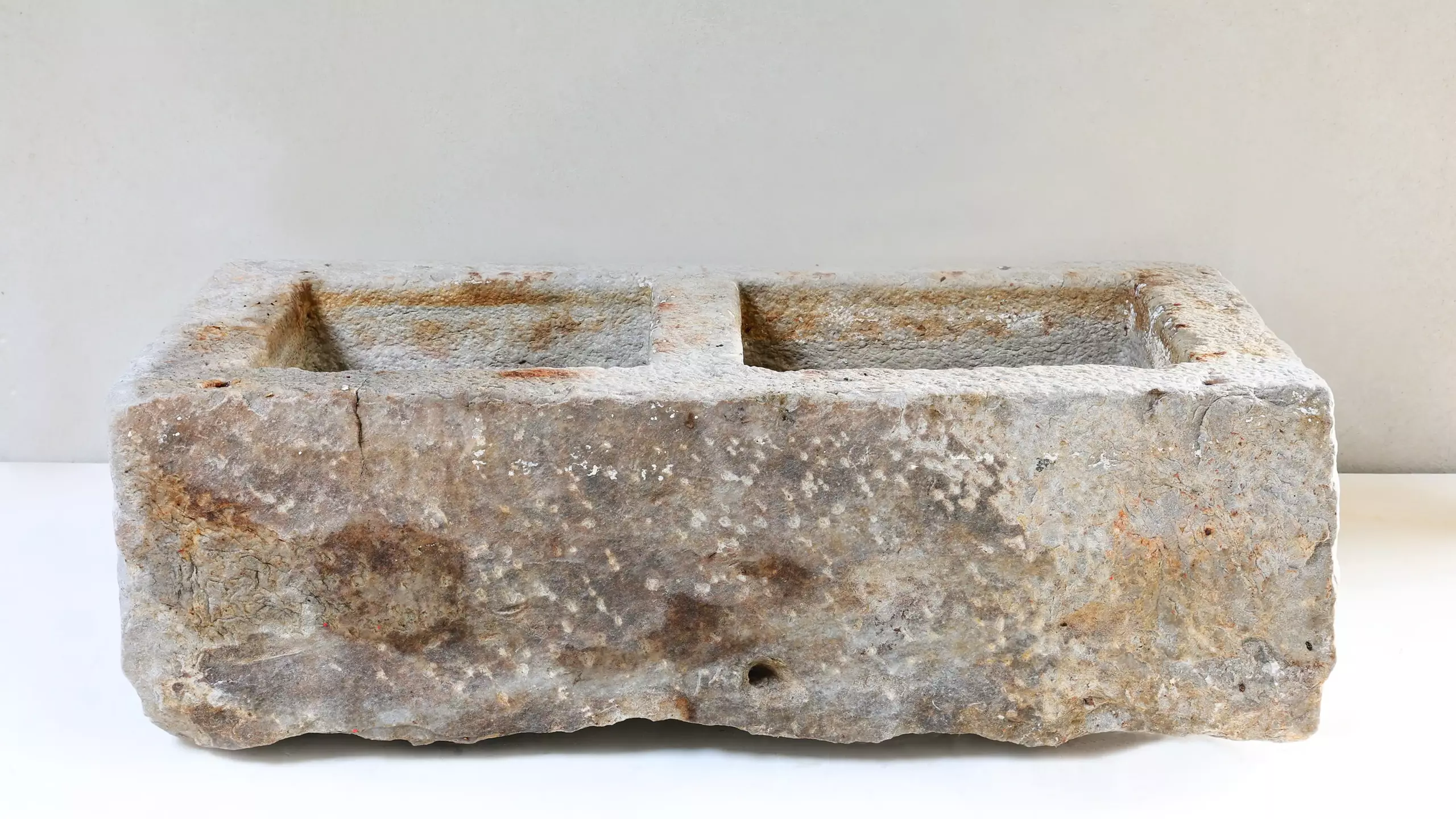 Antikes Waschbecken | Burgunderstein | 19. Jahrhundert