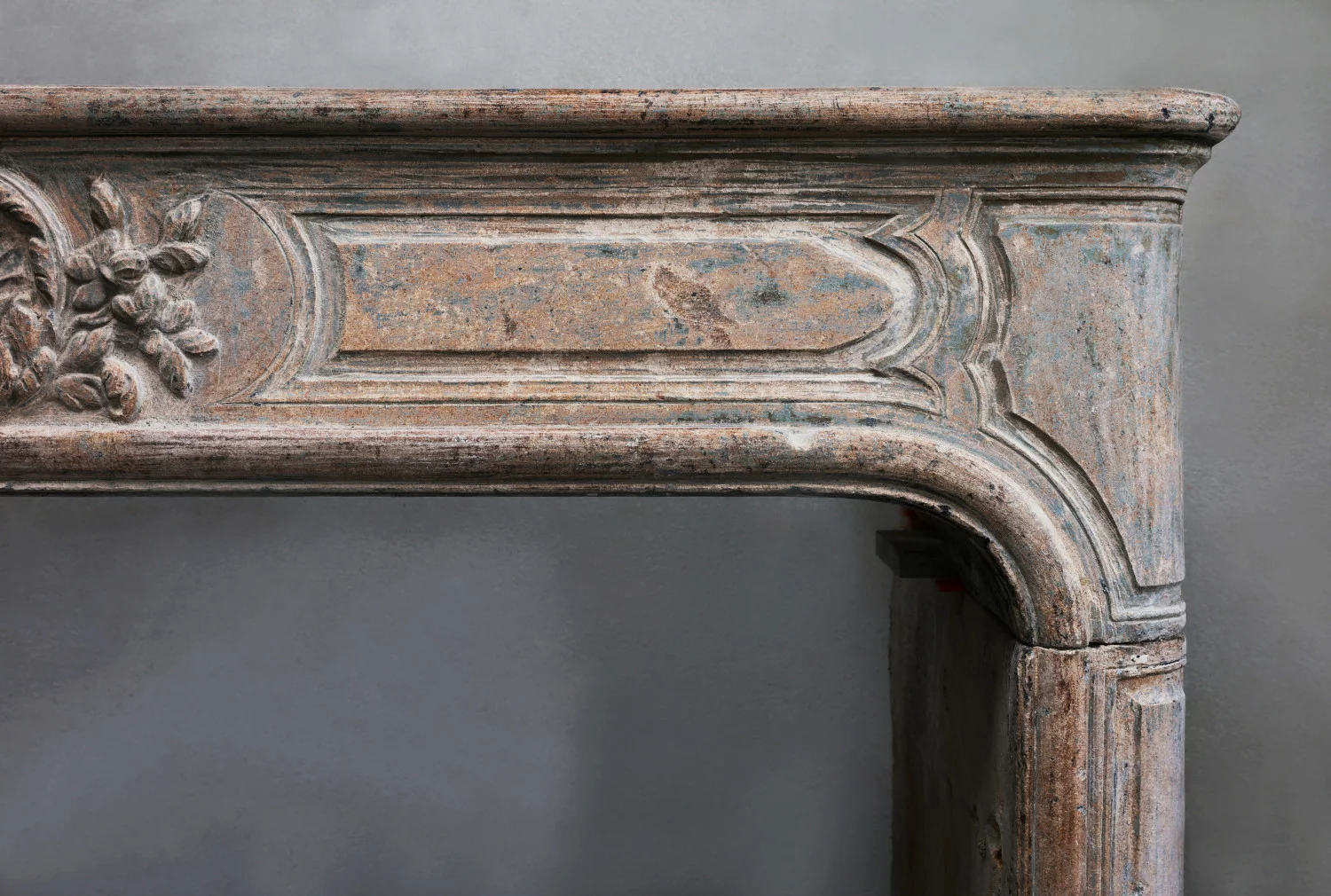 akte französisher kalkstein kamin