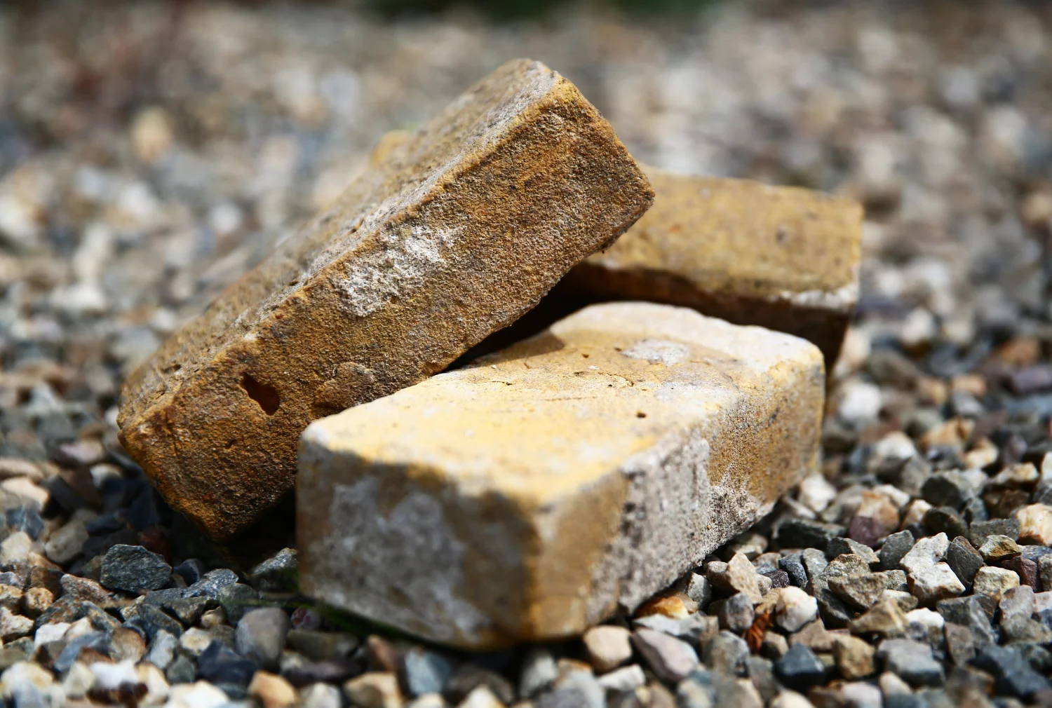 neue steine met altem aussehen