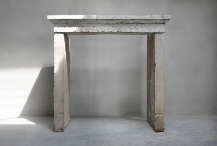 Französischer antiker Kamin