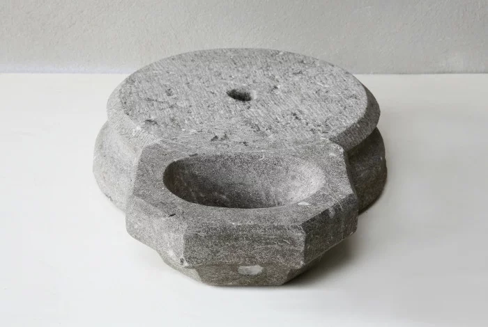 antike weihwasserschale