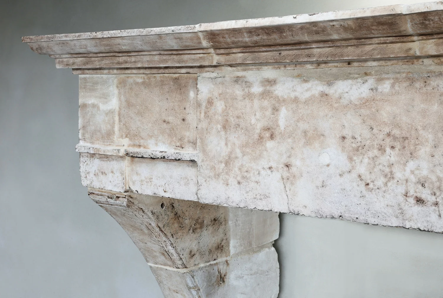 Louis XIII stil kaminmaske