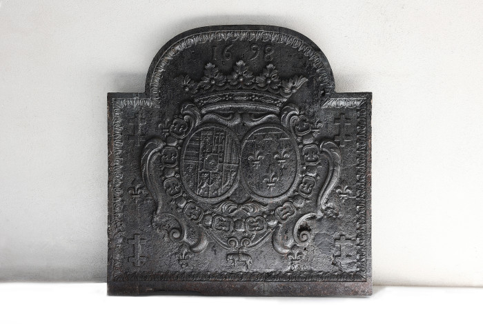 antieker gusseisen kaminplatte