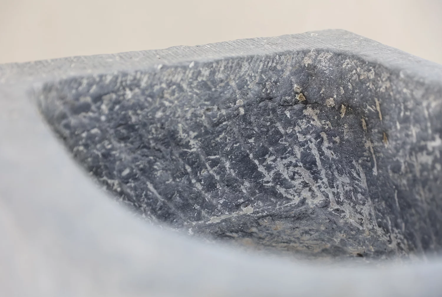 alte belgischer blaustein waschbecken