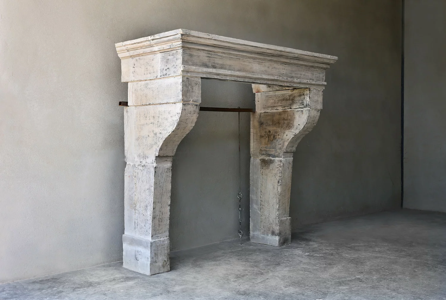 alte französischer kalkstein kamin