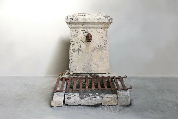 antiker Stadtbrunnen