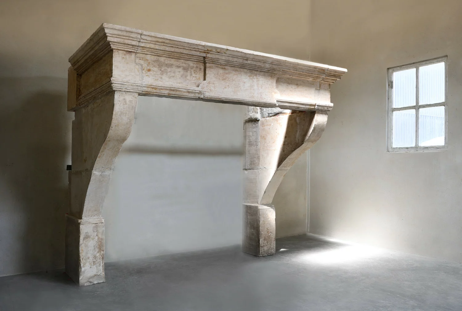 Louis XIII stil kamin