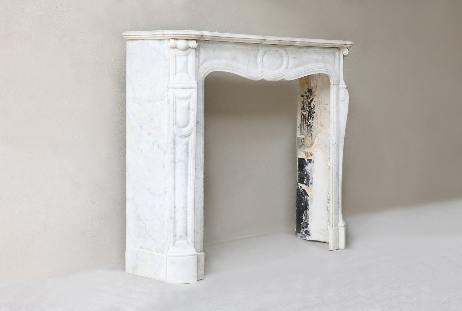 pompadour stil kamin