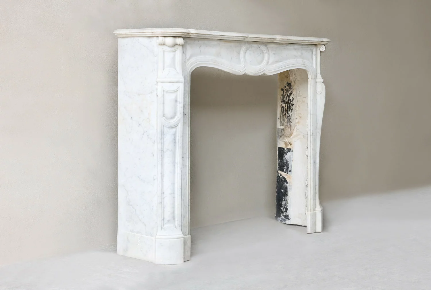 pompadour stil kamin